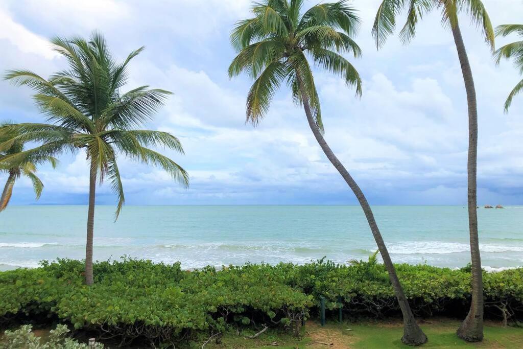 Beachfront Getaway For Two! 우마카오 외부 사진