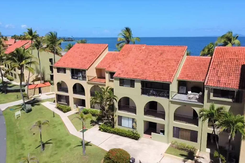 Beachfront Getaway For Two! 우마카오 외부 사진