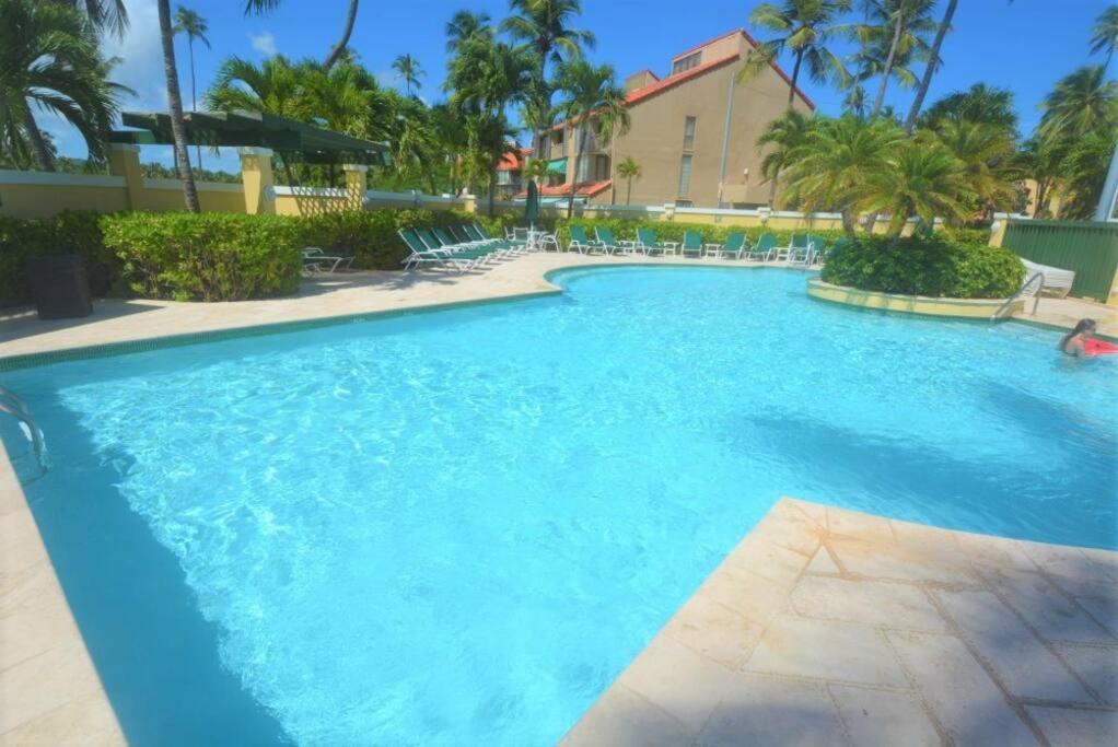 Beachfront Getaway For Two! 우마카오 외부 사진