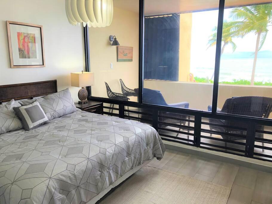 Beachfront Getaway For Two! 우마카오 외부 사진